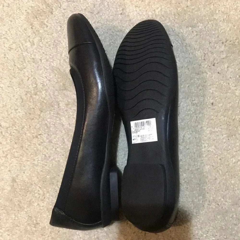 Clarks Black Leather Flat Slip On Shoes-Size 10N